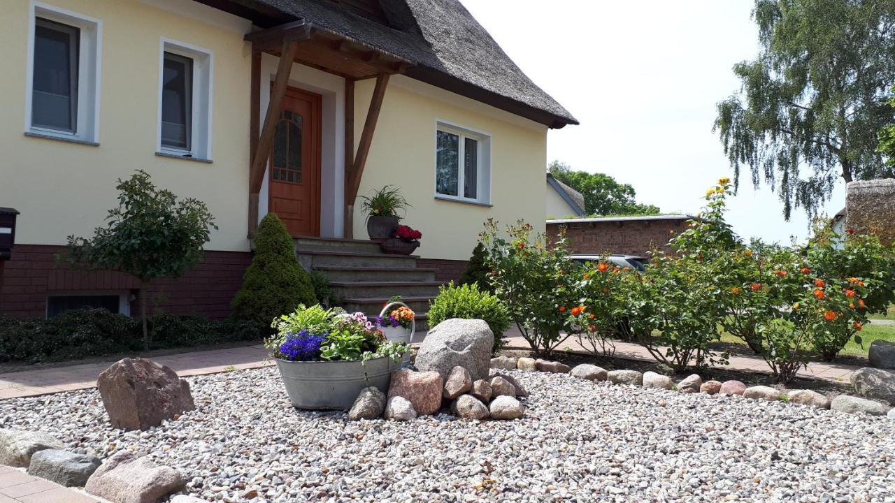 Monchgut Boddenblick Wohnung 2 Groß Zicker Esterno foto